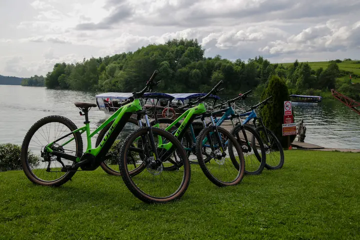 bikesHero480p.9a23c516ee39d62aa2ce
